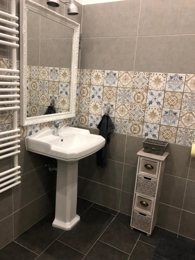 Katus Apartman Apartment Егер Екстериор снимка