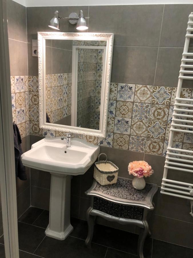Katus Apartman Apartment Егер Екстериор снимка