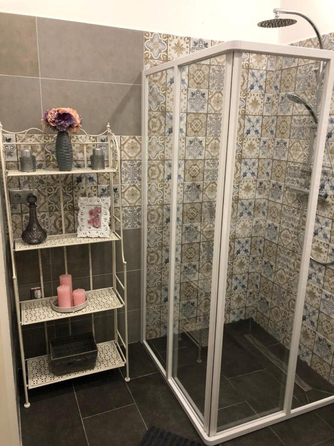Katus Apartman Apartment Егер Екстериор снимка