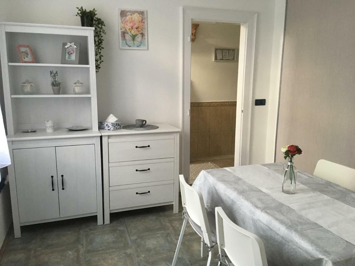 Katus Apartman Apartment Егер Екстериор снимка